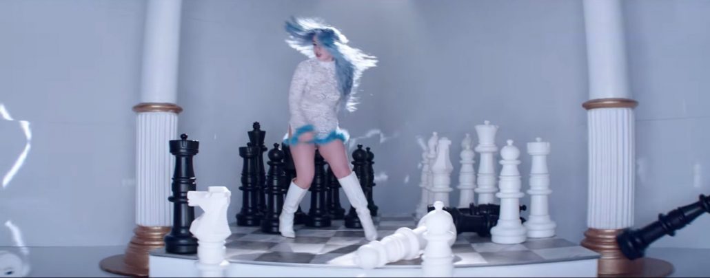 Ava Max - Kings & Queens [Official Music Video] 